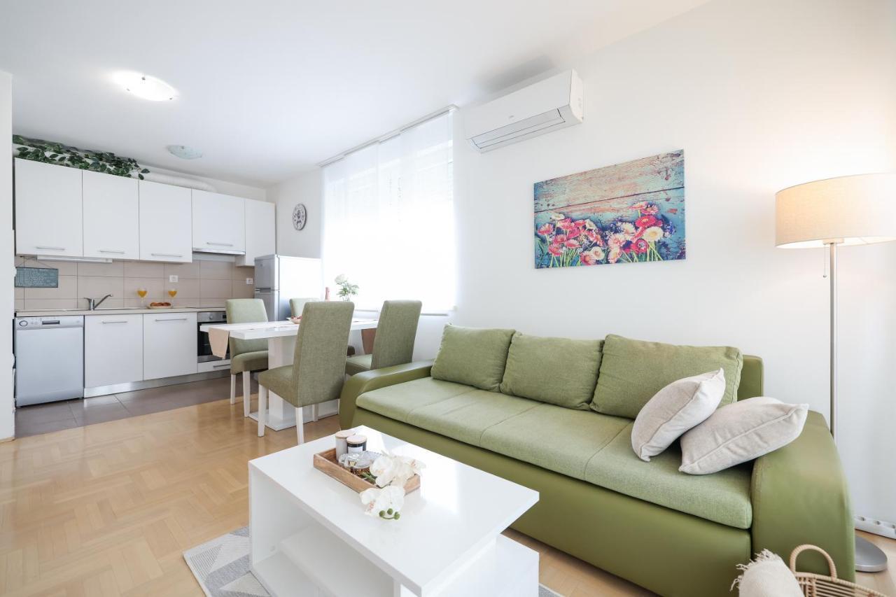 Cozy Niko Apartment - Private Parking And Balcony Zadar Exterior foto