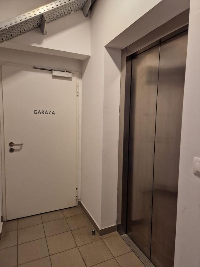 Cozy Niko Apartment - Private Parking And Balcony Zadar Exterior foto