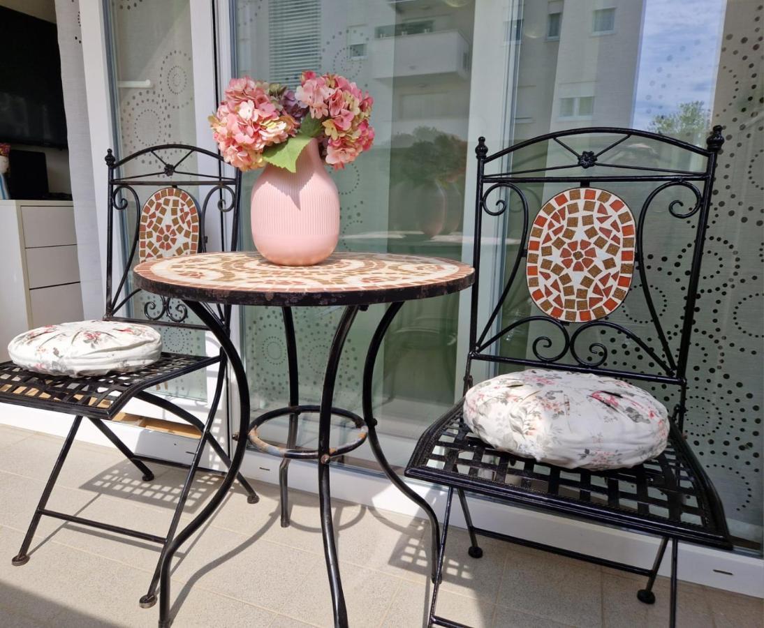 Cozy Niko Apartment - Private Parking And Balcony Zadar Exterior foto