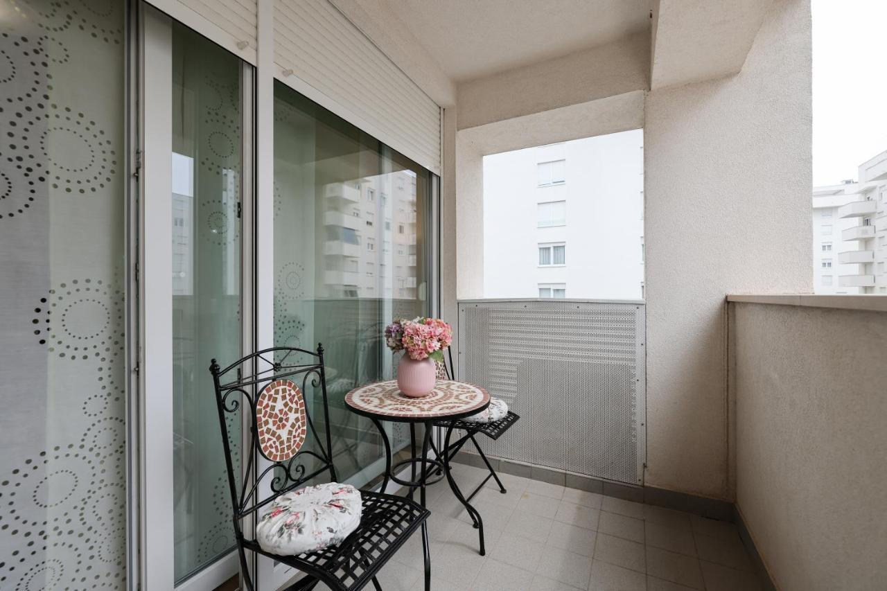 Cozy Niko Apartment - Private Parking And Balcony Zadar Exterior foto